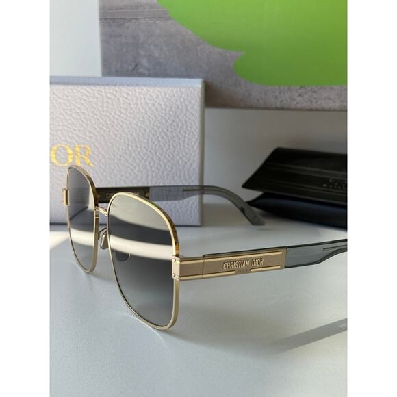 NEW Dior Signature S5U Square Sunglasses in Gold Grey - Picture 4 of 7